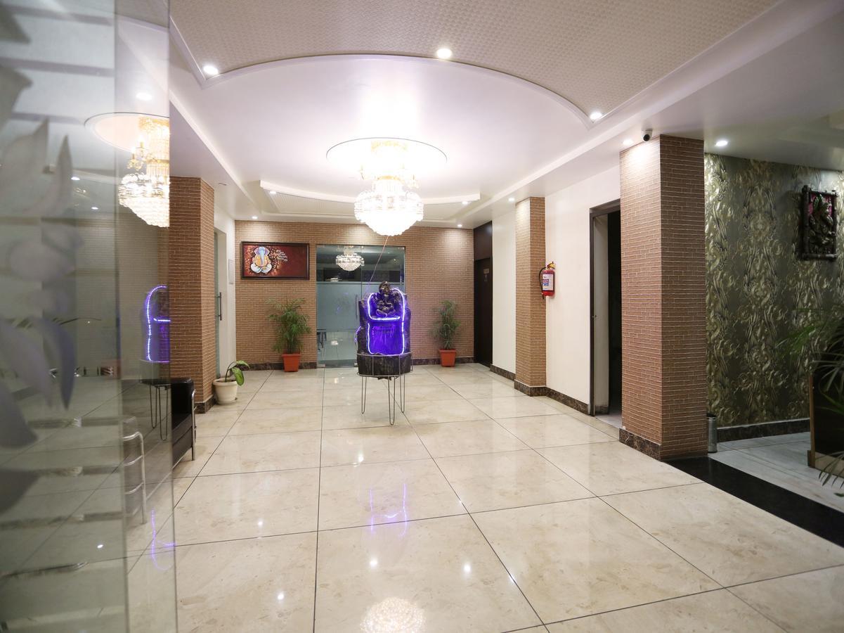 Oyo 4635 Sheetal Hotel Haldwāni Eksteriør billede